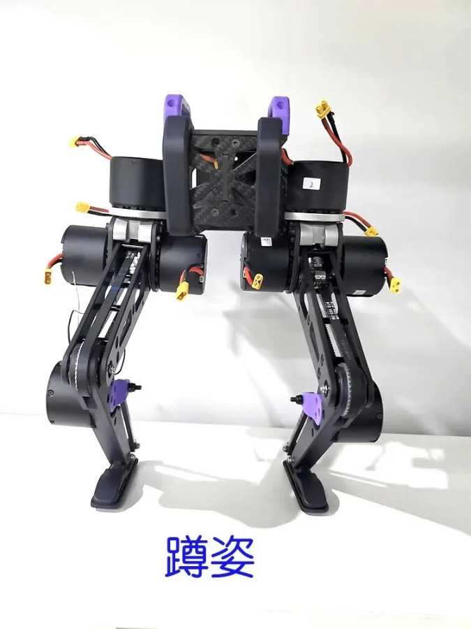 ROS asosiy boshqaruv panelisiz biomimetik binopod gumanoid aqlli vertikal robotning kirish darajasidagi robotining ikkilamchi rivojlanishi.