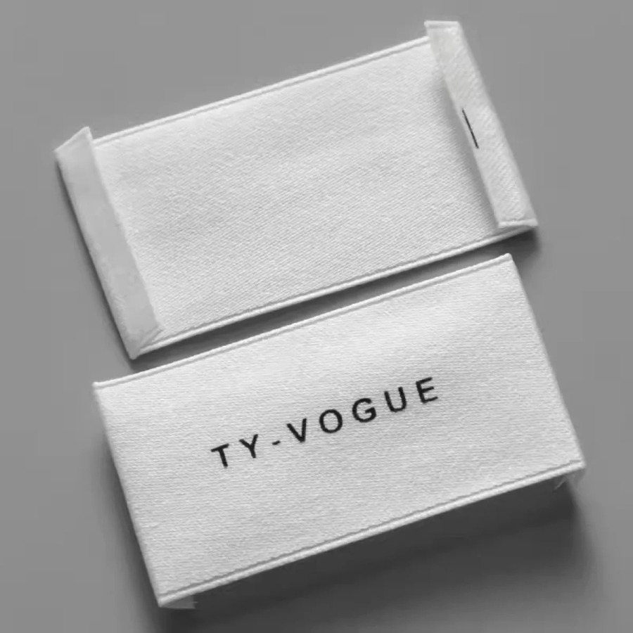 Maxsus toʻqilgan kiyim yorliqlari, kiyimni parvarish qilish teglari, yon belgi yorliqlari, moslashtirilgan logotip, maxsus havola 1
