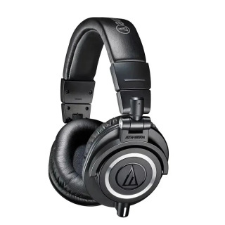 Профессиональные студийные мониторные наушники Audio-Technica ATH-M50x Hi-Fi с проводным подключением, складной конструкцией и полноразмерными амбушюрами черный