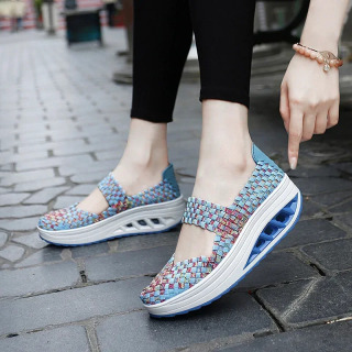 Yangi 2025 Ayollar poyafzallari pastki qalin toʻqilgan kundalik tuflilar Nafas oluvchi slip-on sandallar qulay sayohat poyabzallari (Chaussure Femme)