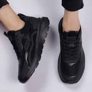 Erkaklar krossovkalari 2026 yilgi yangi moda yumshoq poyafzal bahor va yoz uchun nafas oladigan va qulay sport poyafzallari