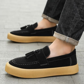 Erkaklar kundalik poyafzallari Platformali loaferlar hashamatli zamsh Britaniya uslubidagi erkaklar krossovkalari Slip On Haydovchi poyafzallari Trendy past poshnali erkaklar poyafzallari 2025