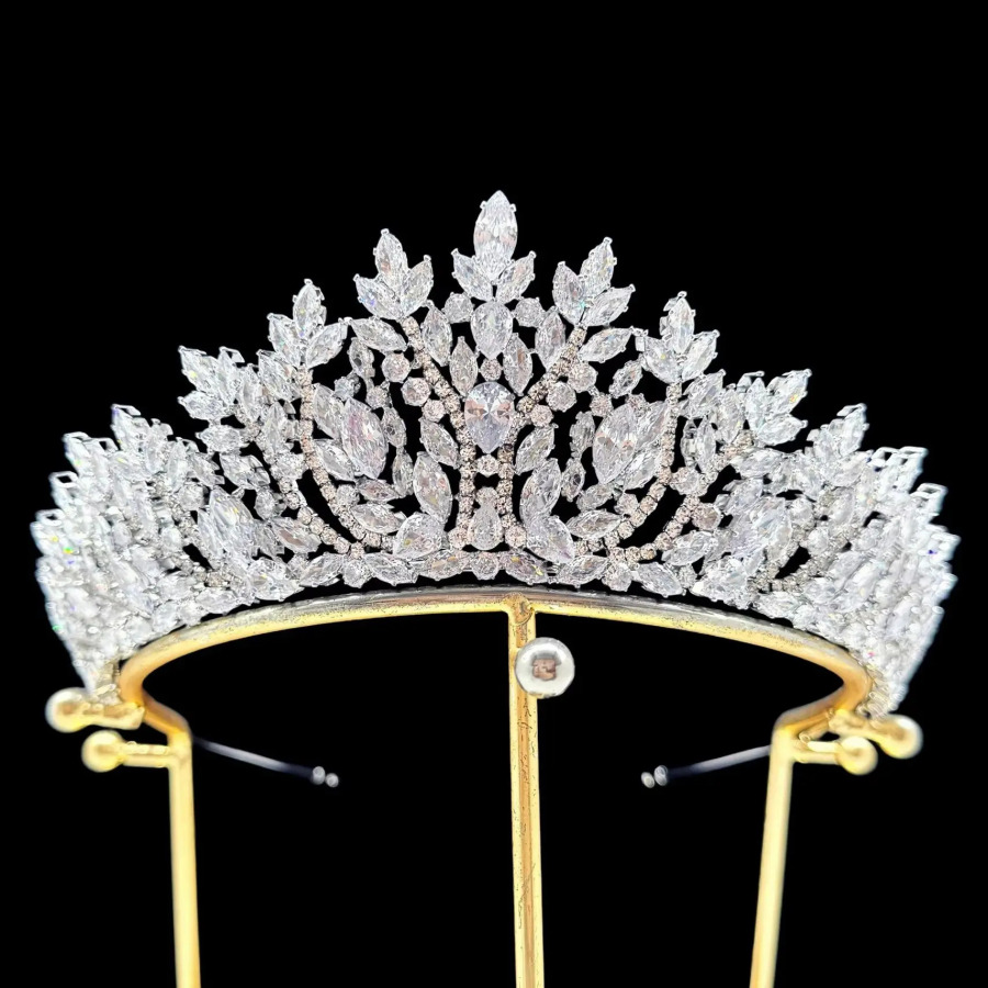 To'y soch aksessuarlari Tiaras tojlari Zirkon kristalli tasmalari Kelin ayollar uchun rang-barang balo bosh kiyimi To'y taqinchoqlari