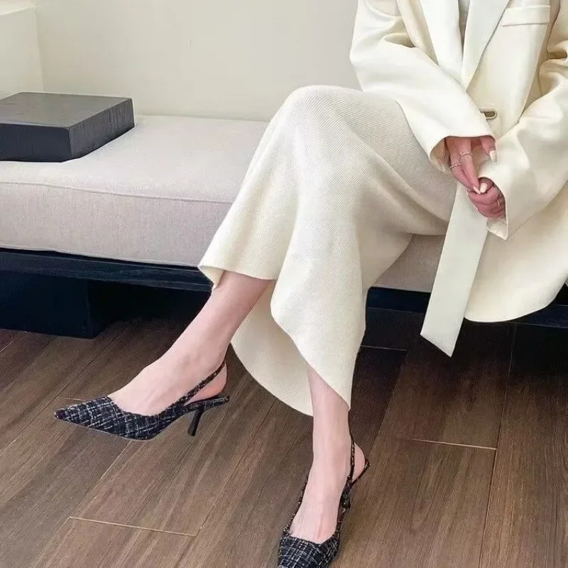 Moda brendi Ayollar trikotaj baland poshnali platforma sandallari uchli oyoq
