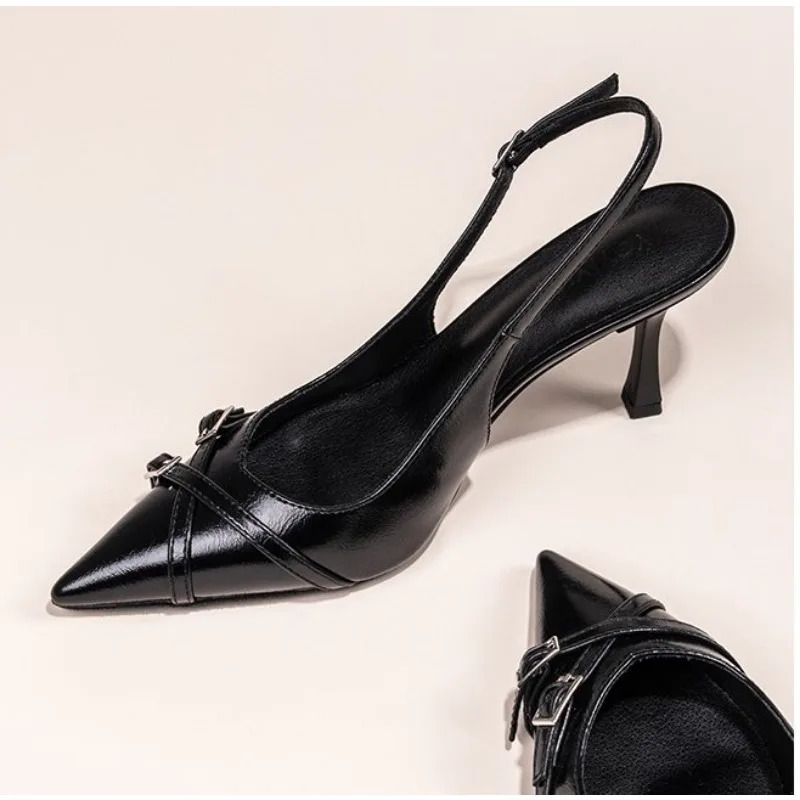 Moda yangi baland poshnali o'tkir burunli sayoz oyoqli yozgi oqlangan qora tokali ayollar Stiletto poyabzallari