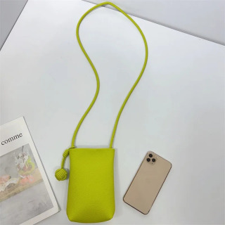 Ayollar sumkalari Ayollar uchun PU teri elkama-sumkalari hashamatli katta hajmli qattiq qopqoqli o'zaro faoliyat sumkalar ayollar uchun portativ telefon hamyoni