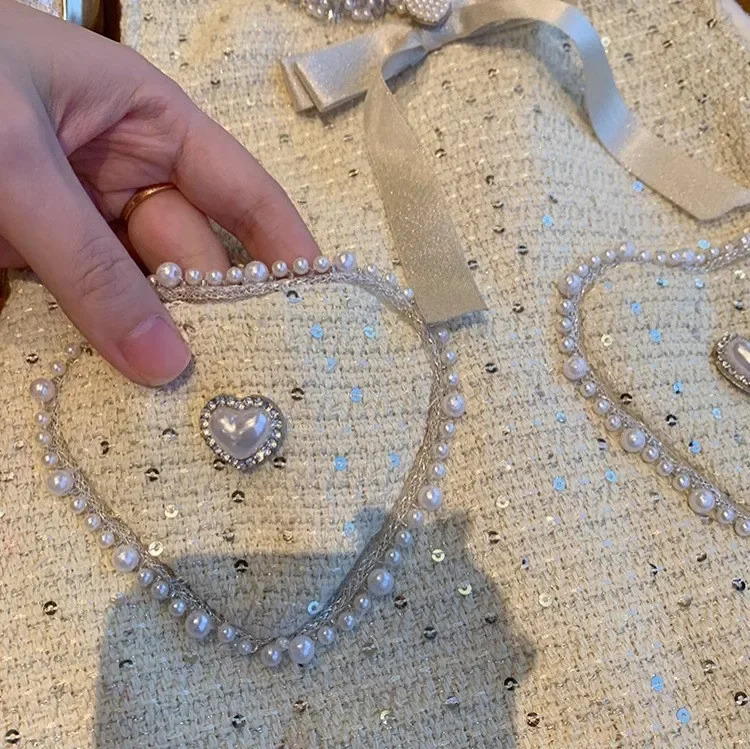 Bolalar kiyimlari ko'ylagi 2024 yangi chaqaloq peluş yelek yubka moda chiroyli liboslar chaqaloq qizlar kiyimlari