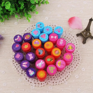 26 dona/to'plam yumaloq ko'p rangli shtamp Qiziqarli bolalar uchun DIY Scrapbooking bolalar shtampi Fotoalbom Scrapbooking mukofoti o'yinchoq