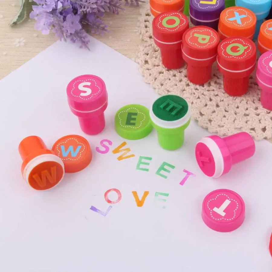 26 dona/to'plam yumaloq ko'p rangli shtamp Qiziqarli bolalar uchun DIY Scrapbooking bolalar shtampi Fotoalbom Scrapbooking mukofoti o'yinchoq