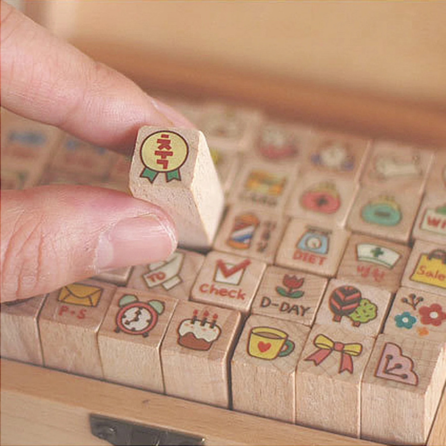 40 dona/to'plam Yoqimli multfilm shtampi DIY yog'och rezina shtamplar to'plami DIY Scrapbooking kundaligi hunarmandchilik taklifnomalari uchun san'at hunarmandchiligini yasash