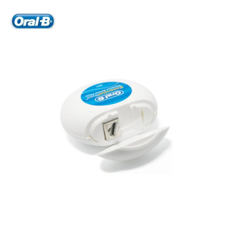 Oral B Essential Floss, tish go'shtini parvarish qilish uchun qulay bo'lmagan mumli tish ipi, tekis ipli tishlararo toza ip, 50m / dona.
