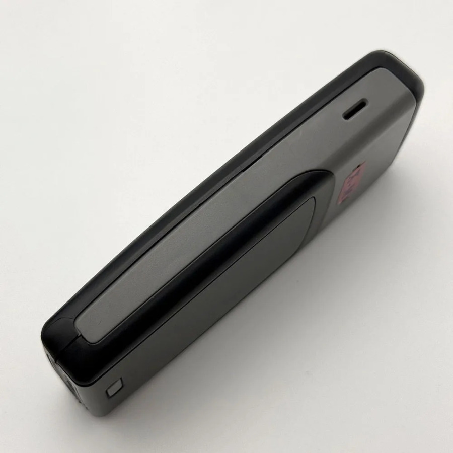 Оригинальный мобильный телефон с разблокировкой 1600, 2G GSM 900/1800, мобильный телефон с английской арабской клавиатурой. Сделано в Финляндии на 2005.