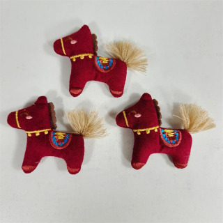10 dona Yumshoq Pony Ornamenti bir qutiga qadoqlangan bayram uchun kichik sovgʻa