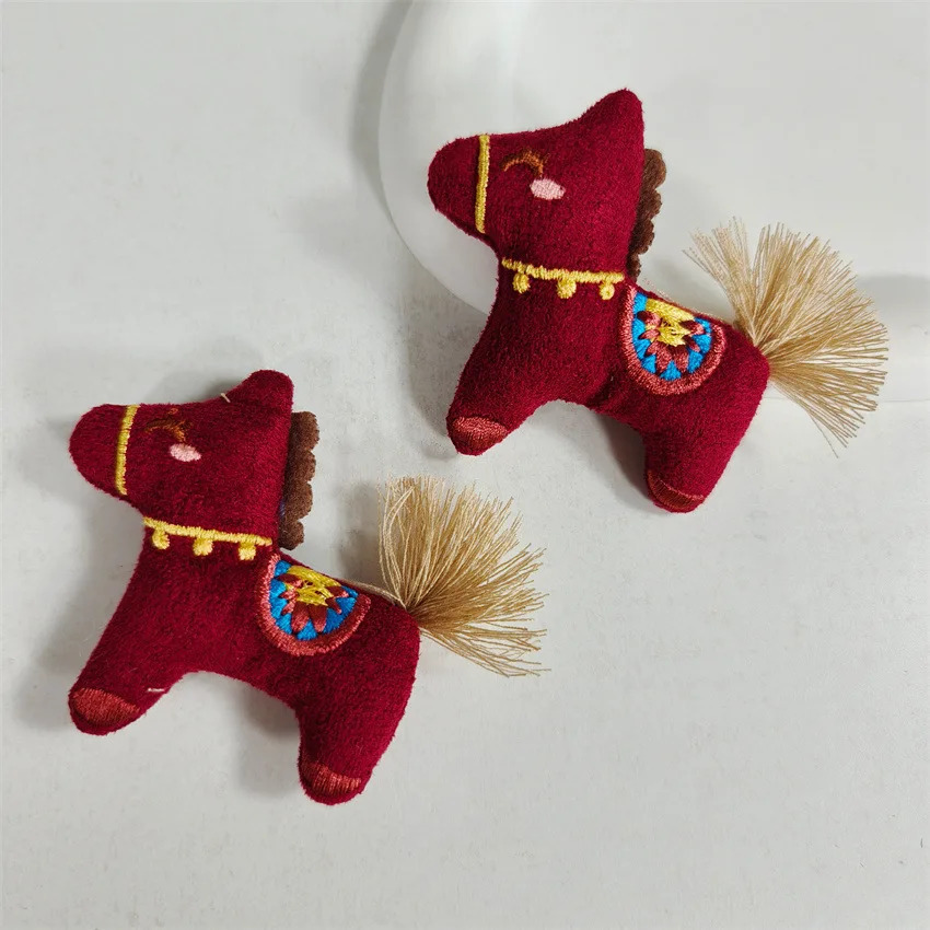 10 dona Yumshoq Pony Ornamenti bir qutiga qadoqlangan bayram uchun kichik sovgʻa
