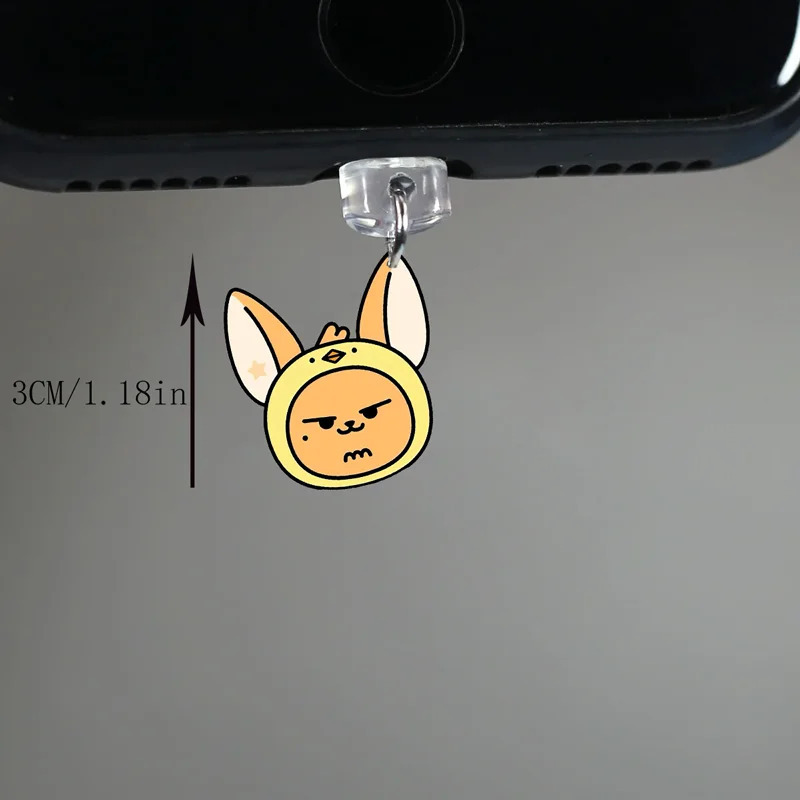 Koreya K-pop guruhi aʻzolari: Soobin, Yongjun, Beomgyu, Taehyung, Hueningkai tasvirlari bilan telefonlar uchun chang qopqoqlari. Mobil telefonlar uchun aksessuarlar.