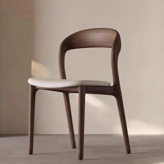 Qattiq yogʻochdan tayyorlangan ovqat kreslosi Uyda oʻqish uchun orqa oʻrindiqli zamonaviy minimalist dizayndagi taburet Nordic restoranida oziq-ovqat kafedrasi
