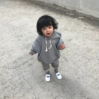 Yangi tugʻilgan chaqaloq kiyimlari toʻplamlari Kuzgi oʻgʻil bolalar kapüşonli kozok Uzun yengli toʻplamlar Qiz chaqaloqlar uchun haram shim kostyumi Bolalar kiyimlari toʻplami