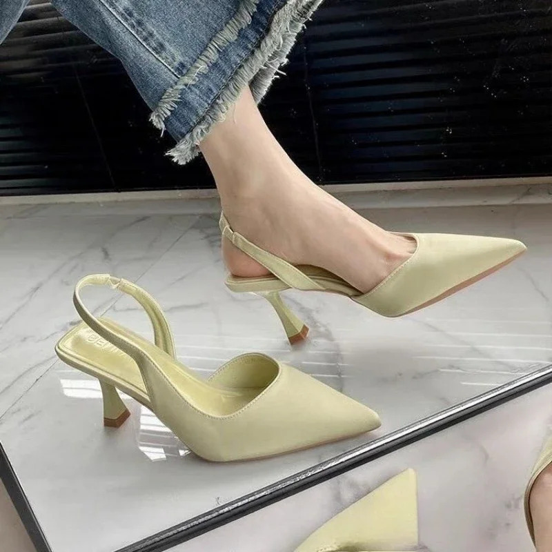 2023 Yangi Yozgi Ayollar Poyafzallari Moda Ayollar Pompalar Ayollar Oʻtkir Oyoqli baland poshnali sandallar Ayollar Zapatos Mujer