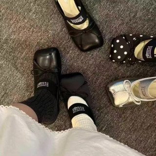 Ayollar poyafzallari 2026: Yangi Retro Mary Jeyn Chunky Heel yopiq oyoqli xachirlar