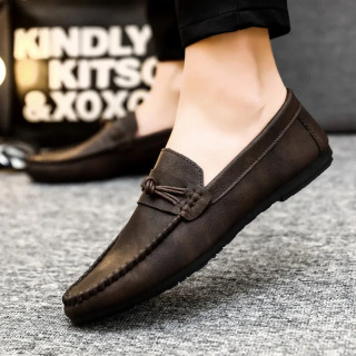 Erkaklar poyafzallari 2025 erkaklar mokasinlari qulay haydash modasi erkaklar kundalik poyafzallari yozgi foydali poyabzal Zapatos Para Hombres