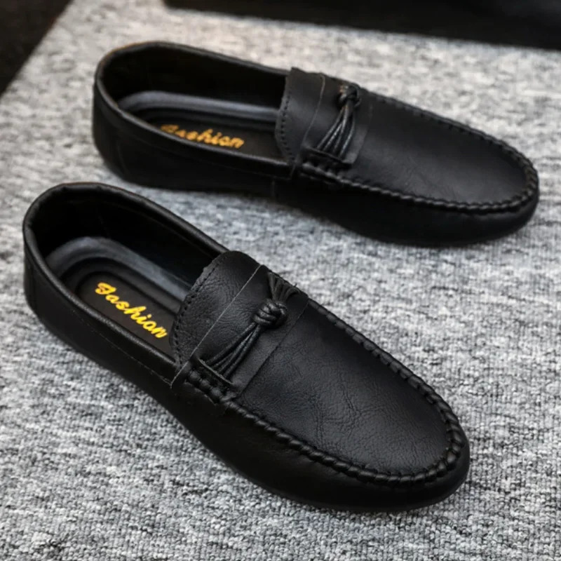 Erkaklar poyafzallari 2025 erkaklar mokasinlari qulay haydash modasi erkaklar kundalik poyafzallari yozgi foydali poyabzal Zapatos Para Hombres