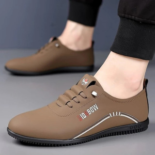 Erkaklar charm poyafzallari Moda Erkaklar Yumshoq taglikli loaferlar Qulay engil yurish poyafzallari Erkaklar tekis mokasinlar Zapatillas Hombre