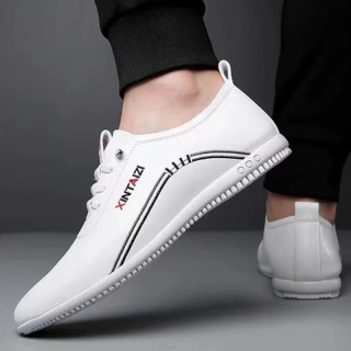 Erkaklar charm poyafzallari Moda Erkaklar Yumshoq taglikli loaferlar Qulay engil yurish poyafzallari Erkaklar tekis mokasinlar Zapatillas Hombre