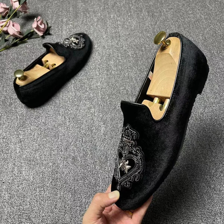 Erkaklar toʻy poyafzallari kashta tikilgan loaferlar erkaklar hashamatli qora tuflilar hashamatli dizayner smokin poyafzallari Biznes kuyov poyafzallari Zapato rasmiy hombre