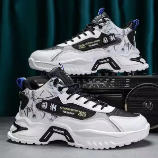 2025 Erkaklar poyafzallari Krossovkalar Moda nafas oluvchi platformali krossovkalar Mesh Sport Yengil vaznli erkaklar tasodifiy vulkanizatsiyalangan erkaklar poyafzallari Uniseks