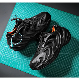Yangi erkaklar yozgi teshilgan sandallar Casual sport poyafzallari Moda loafers Street Trend