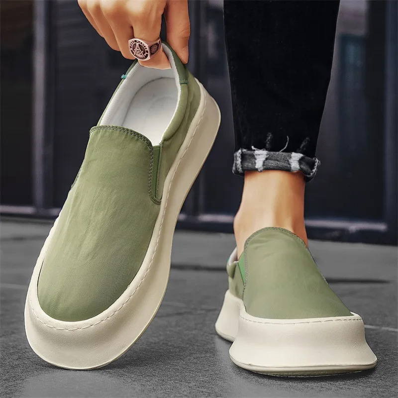 Erkaklar poyafzallari Yozgi yangi nafas oladigan moda koʻp qirrali kundalik matodan yasalgan poyafzallar Qulay engil, slip-on sport krossovkalari