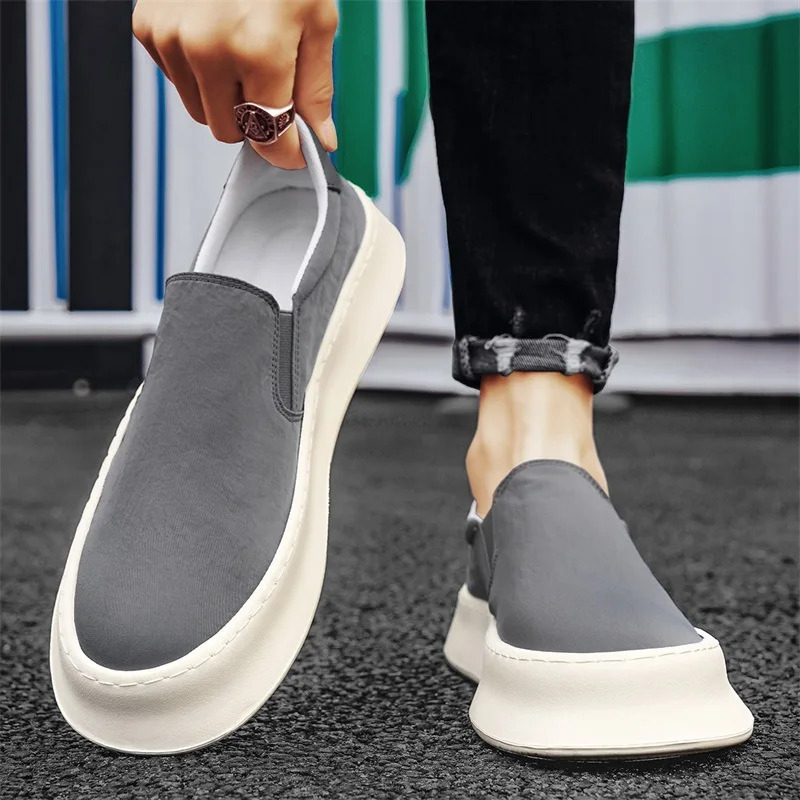 Erkaklar poyafzallari Yozgi yangi nafas oladigan moda koʻp qirrali kundalik matodan yasalgan poyafzallar Qulay engil, slip-on sport krossovkalari