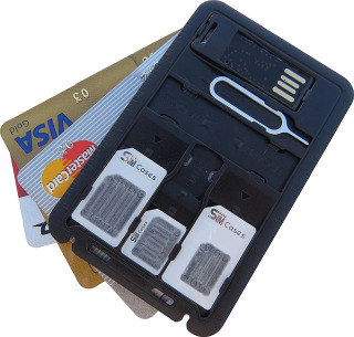 Hammasi 1 ta universal mini SIM-karta adapterli saqlash qutisi TF-kartani oʻquvchi va SIM-karta tepsisi bilan
